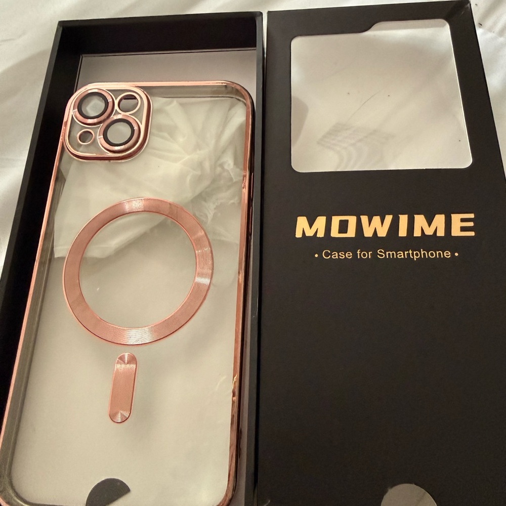 2 BN Iphone 14 Plus Rose Gold and Black w/leopard Print - Picture 3 of 8
